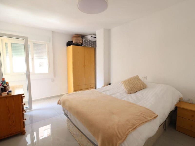 3 sovrum Lägenhet till salu i Torrevieja med garage - 249 000 € (Ref: 9831252)