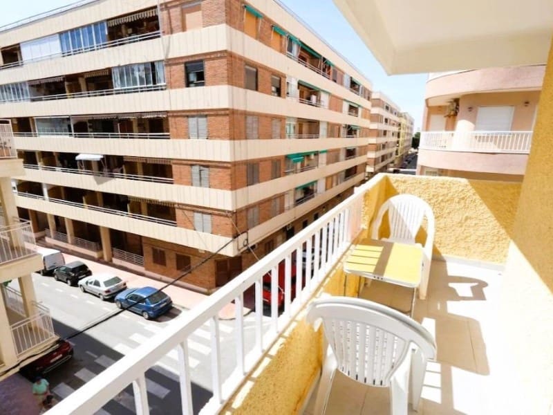 3 sovrum Lägenhet till salu i Torrevieja med garage - 249 000 € (Ref: 9831252)