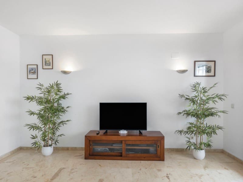 2 Zimmer Apartment zu verkaufen in Punta Prima - 345.000 € (Ref: 9833820)