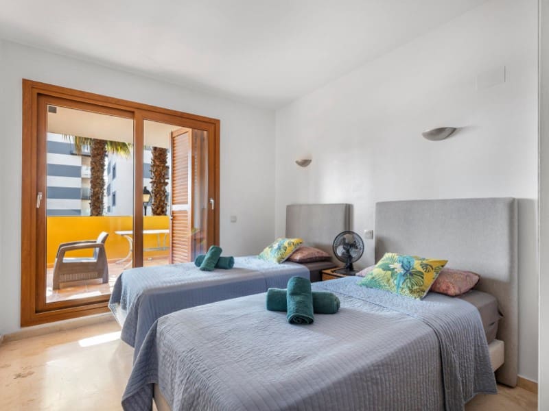 2 Zimmer Apartment zu verkaufen in Punta Prima - 345.000 € (Ref: 9833820)