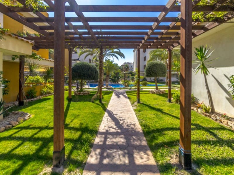 2 Zimmer Apartment zu verkaufen in Punta Prima - 345.000 € (Ref: 9833820)