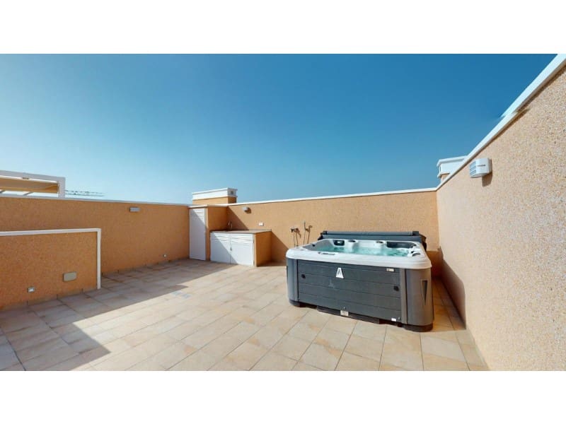 3 sovrum Takvåning till salu i Guardamar del Segura med pool - 344 900 € (Ref: 9833823)