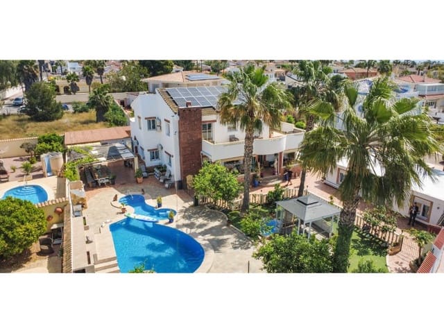 7 soveværelse Villa til salg i Ciudad Quesada, Rojales - € 1.299.000 (Ref: 9836489)