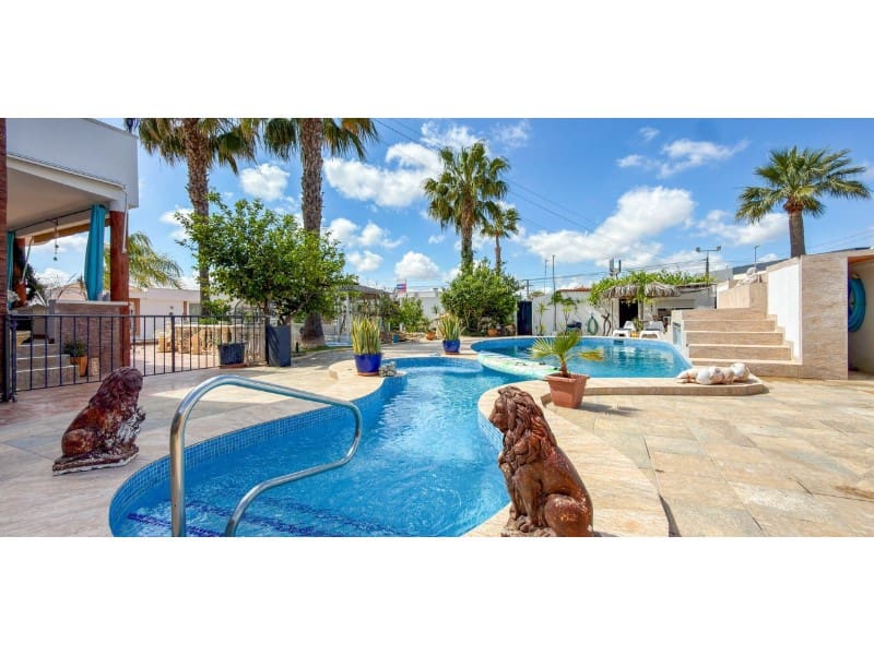 7 bedroom Villa for sale in Rojales - € 1,299,000 (Ref: 9836489)