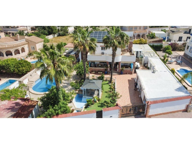 7 bedroom Villa for sale in Rojales - € 1,299,000 (Ref: 9836489)