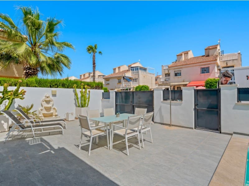 3 bedroom Villa for sale in El Chaparral with pool - € 479,000 (Ref: 9846158)