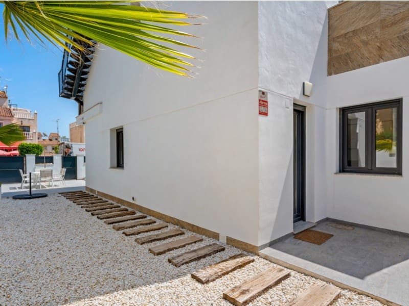 3 bedroom Villa for sale in El Chaparral with pool - € 479,000 (Ref: 9846158)
