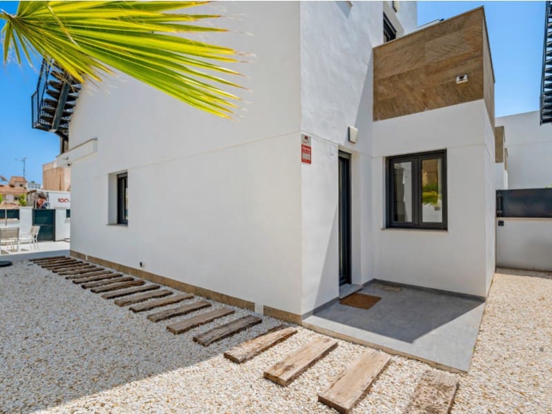 3 bedroom Villa for sale in El Chaparral with pool - € 479,000 (Ref: 9846158)