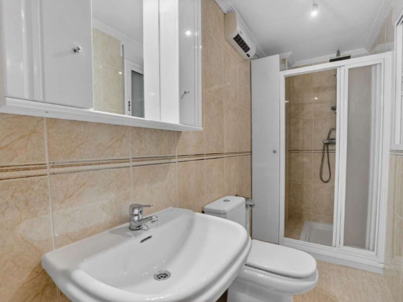3 Zimmer Apartment zu verkaufen in Torrevieja - 265.000 € (Ref: 9846159)