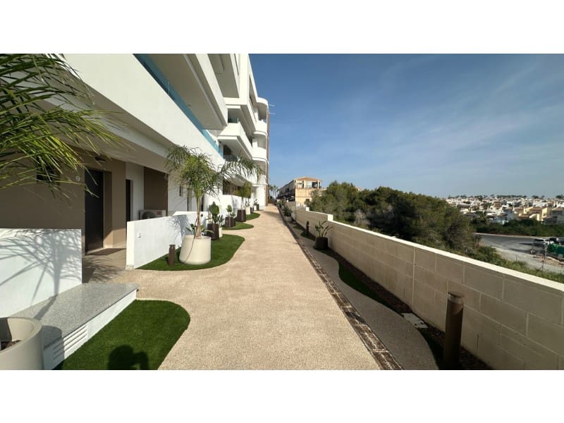 2 bedroom Apartment for sale in Playa Flamenca with pool - € 399,000 (Ref: 9846163)