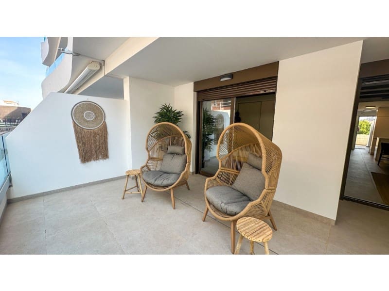 2 bedroom Apartment for sale in Playa Flamenca with pool - € 399,000 (Ref: 9846163)