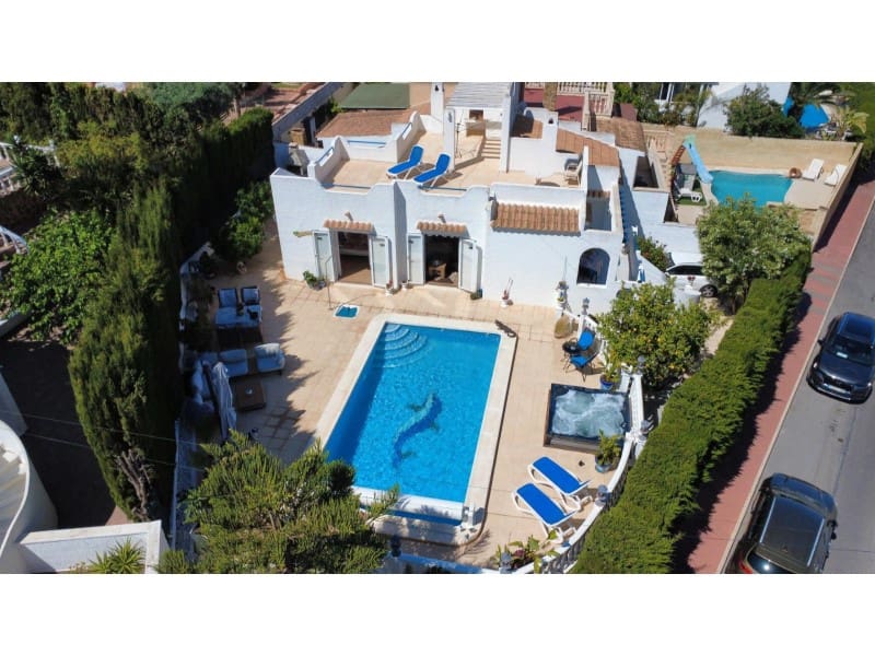 2 chambre Villa/Maison à vendre à Torrevieja avec garage - 420 000 € (Ref: 9846164)