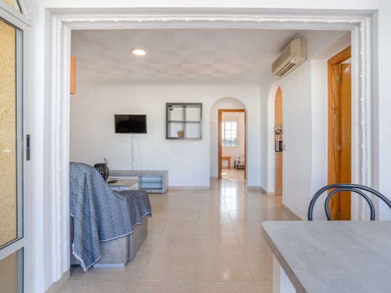 3 chambre Villa/Maison à vendre à Torrevieja avec piscine - 330 000 € (Ref: 9851612)