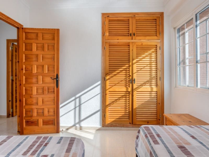 3 chambre Villa/Maison à vendre à Torrevieja avec piscine - 330 000 € (Ref: 9851612)