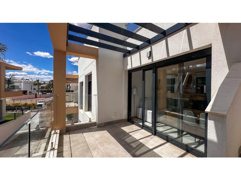 2 soveværelse Lejlighed til salg i Torrevieja med swimmingpool - € 255.000 (Ref: 9851614)