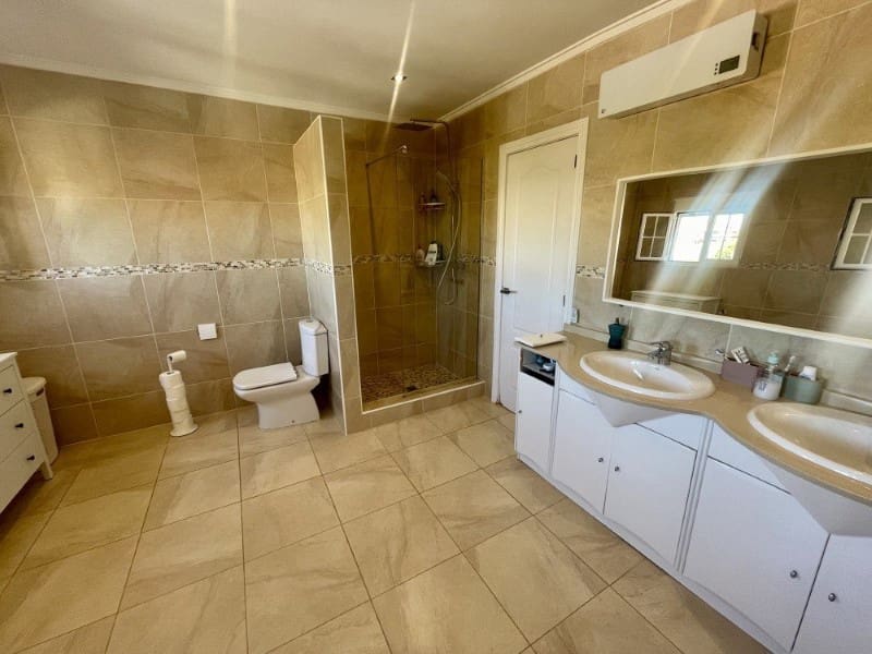 5 soverom Villa til salgs i San Fulgencio med svømmebasseng - € 540 000 (Ref: 9855357)