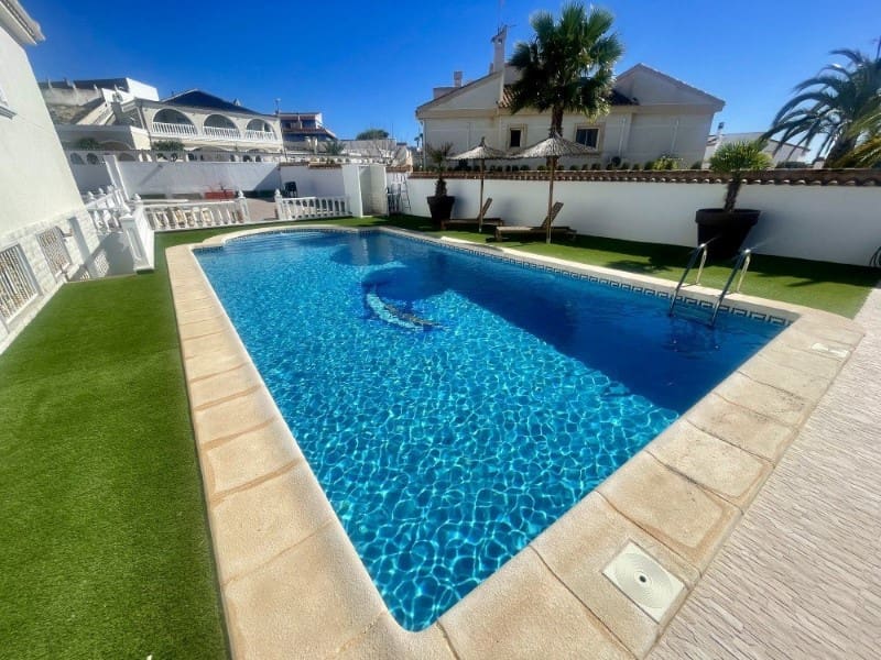 5 soverom Villa til salgs i San Fulgencio med svømmebasseng - € 540 000 (Ref: 9855357)