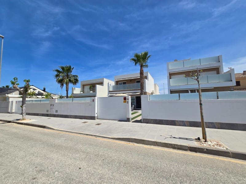 3 camera da letto Villa in vendita in Pilar de la Horadada con piscina - 437.500 € (Rif: 9859911)