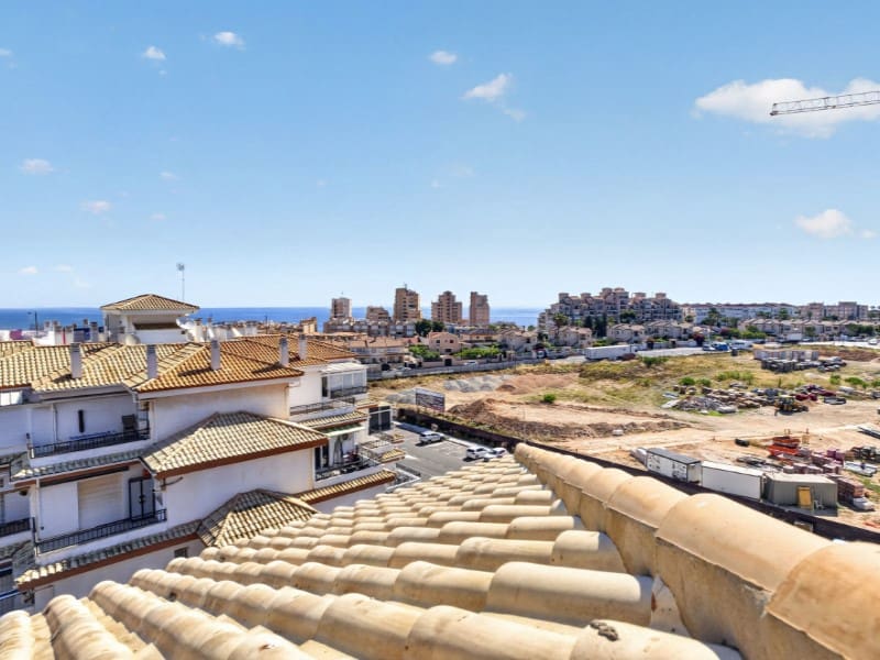 3 quarto Penthouse para venda em Torrevieja - 194 000 € (Ref: 9868496)