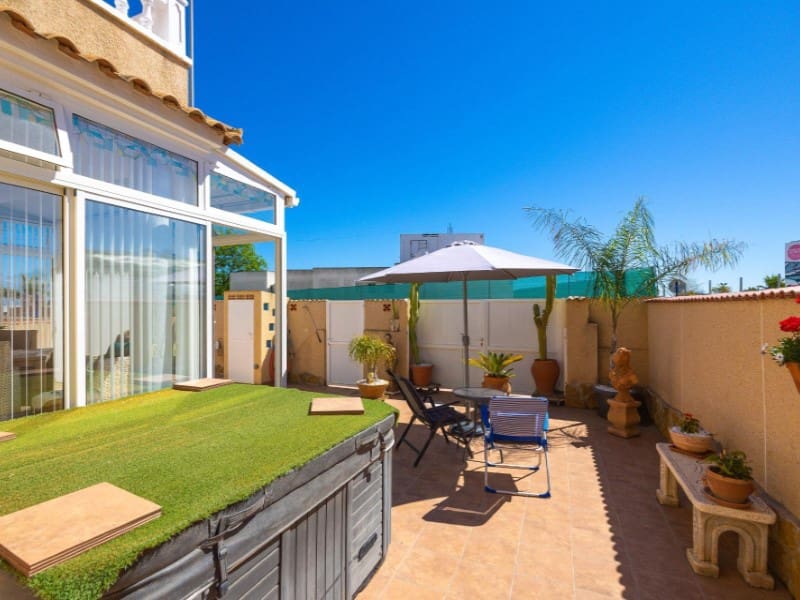 3 bedroom Villa for sale in Orihuela Costa - € 228,999 (Ref: 9868497)