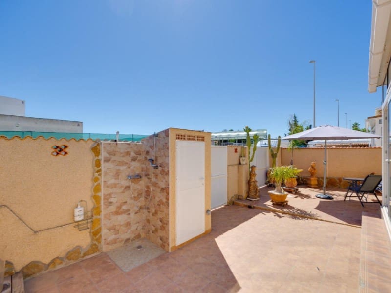 3 bedroom Villa for sale in Orihuela Costa - € 228,999 (Ref: 9868497)