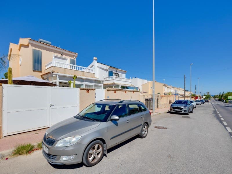 3 bedroom Villa for sale in Orihuela Costa - € 228,999 (Ref: 9868497)