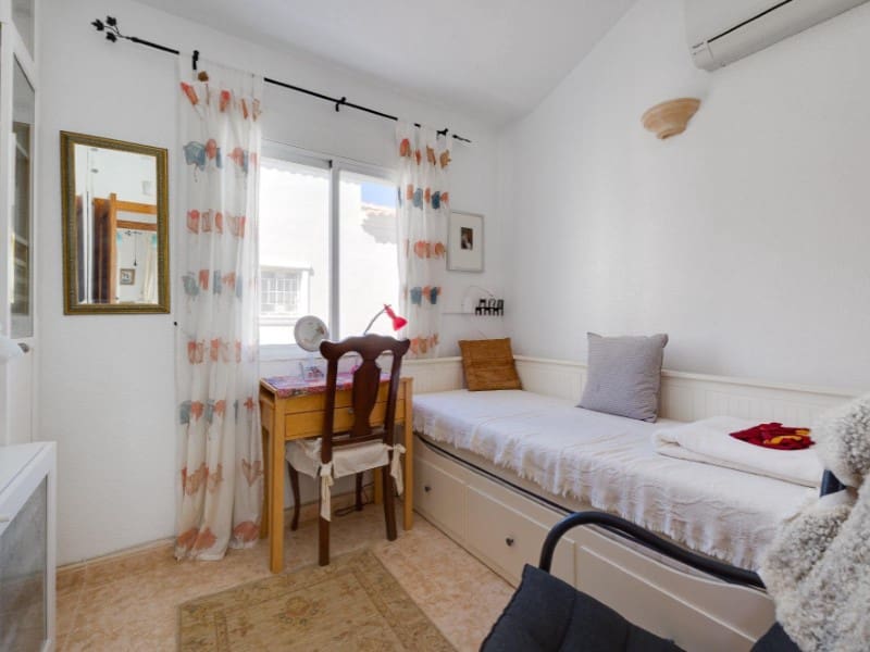 3 bedroom Villa for sale in Orihuela Costa - € 228,999 (Ref: 9868497)