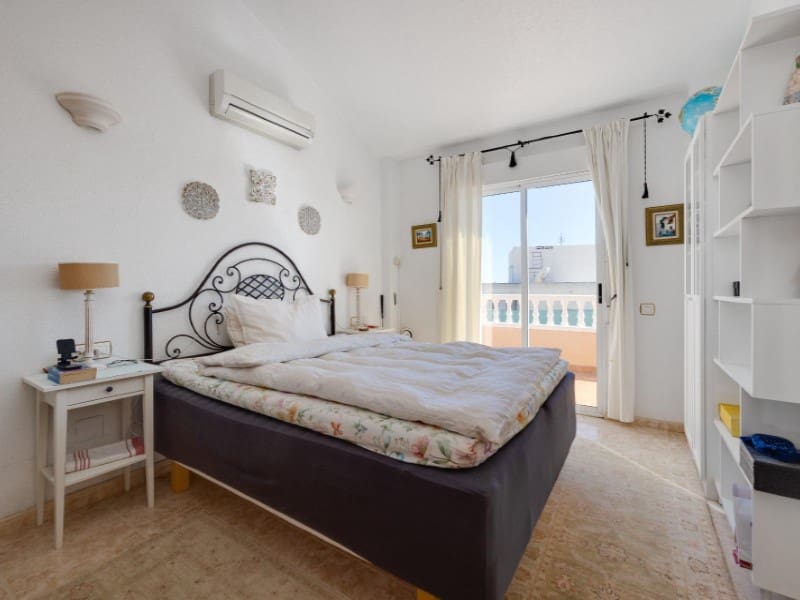 3 bedroom Villa for sale in Orihuela Costa - € 228,999 (Ref: 9868497)