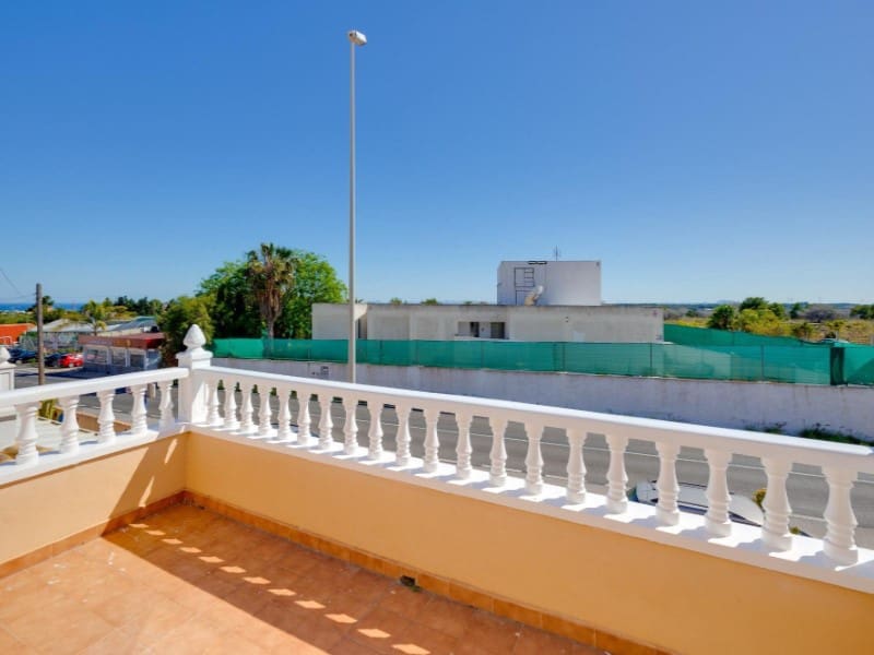 3 bedroom Villa for sale in Orihuela Costa - € 228,999 (Ref: 9868497)