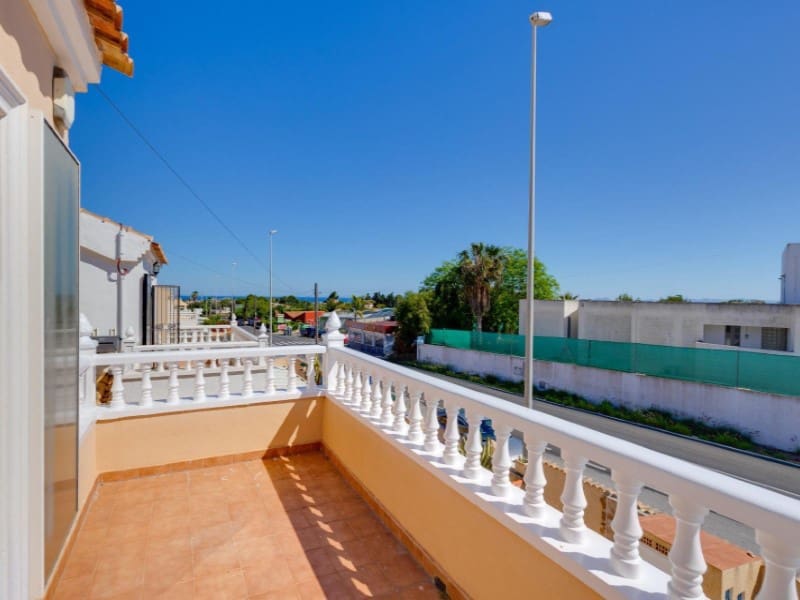 3 bedroom Villa for sale in Orihuela Costa - € 228,999 (Ref: 9868497)