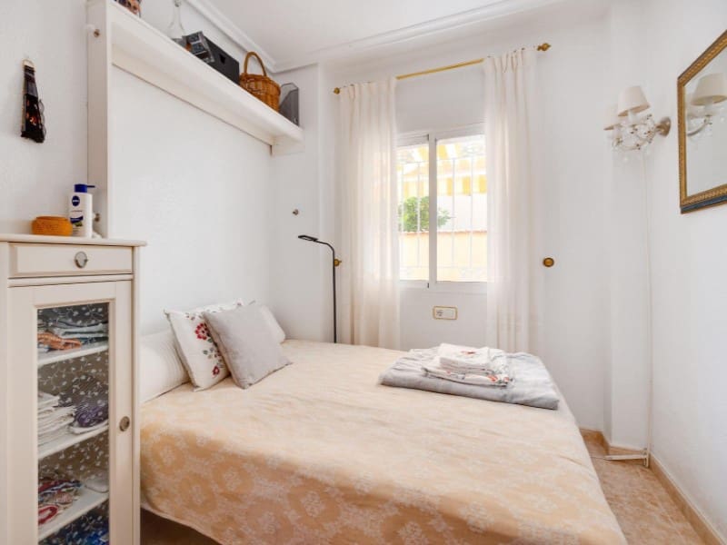 3 bedroom Villa for sale in Orihuela Costa - € 228,999 (Ref: 9868497)