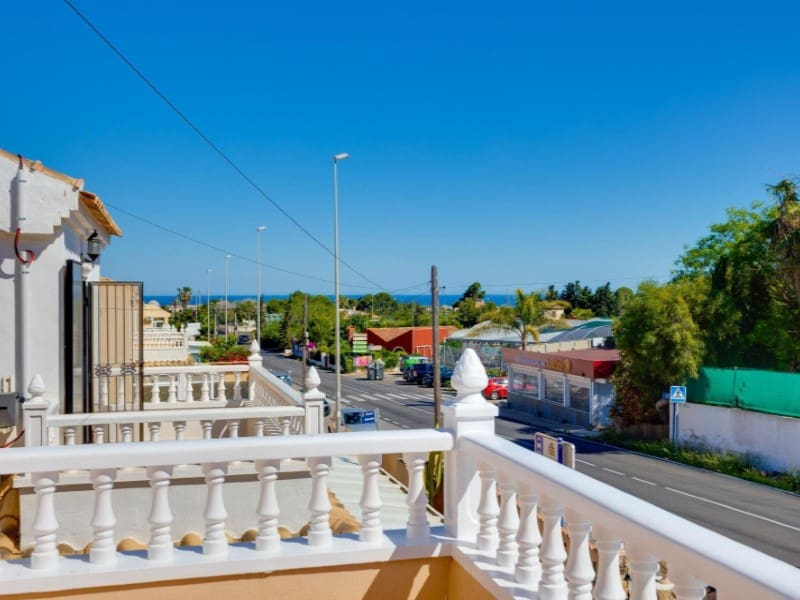 3 bedroom Villa for sale in Orihuela Costa - € 228,999 (Ref: 9868497)