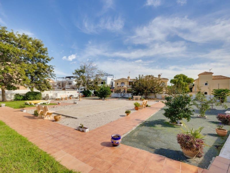 3 bedroom Villa for sale in Orihuela Costa - € 228,999 (Ref: 9868497)