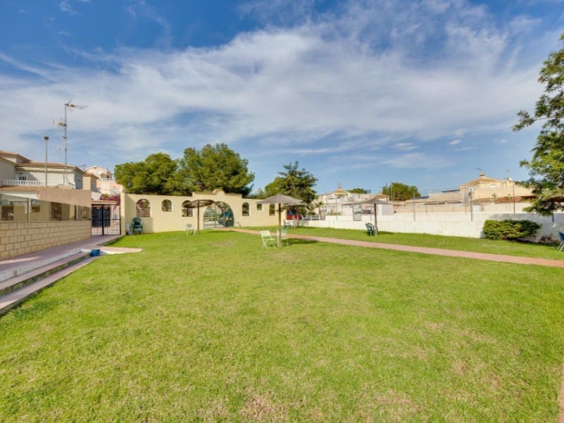 3 bedroom Villa for sale in Orihuela Costa - € 228,999 (Ref: 9868497)