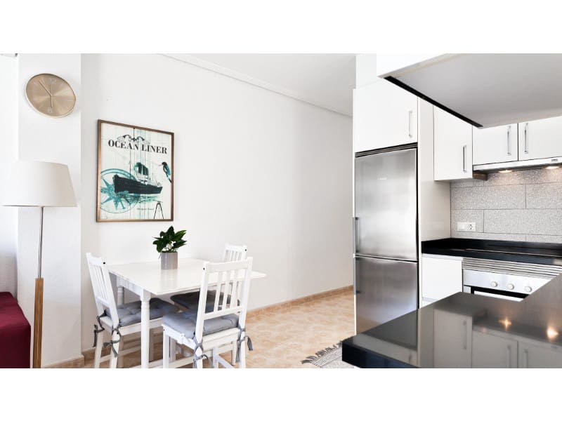 2 slaapkamer Appartement te koop in Torrevieja met zwembad - € 169.000 (Ref: 9868498)