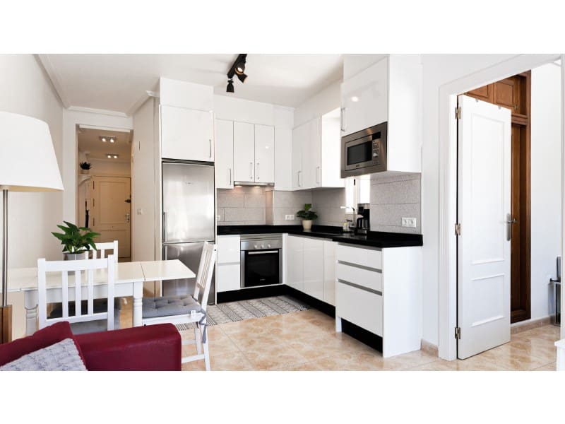 2 slaapkamer Appartement te koop in Torrevieja met zwembad - € 169.000 (Ref: 9868498)