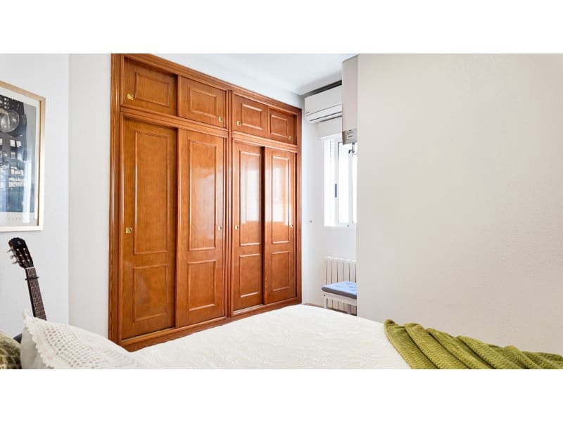 2 slaapkamer Appartement te koop in Torrevieja met zwembad - € 169.000 (Ref: 9868498)