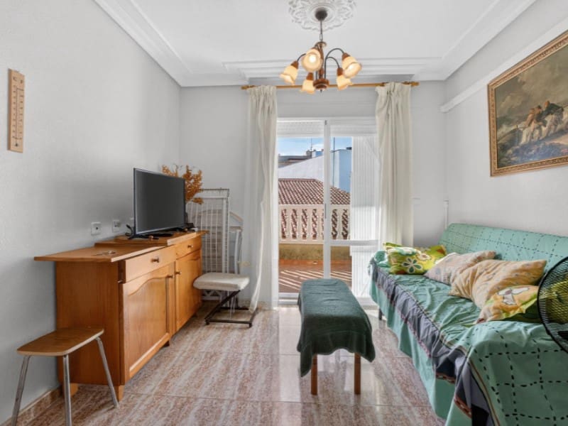 2 makuuhuone Huoneisto myytävänä paikassa Torrevieja mukana 
autotalli - 149 900 € (Ref: 9868499)