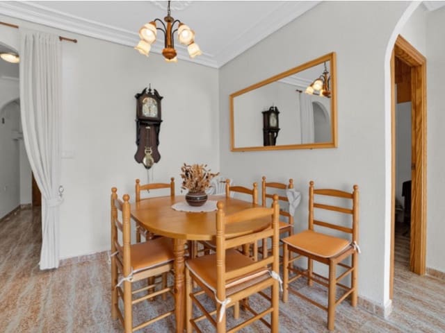 2 makuuhuone Huoneisto myytävänä paikassa Playa de los Locos, Torrevieja mukana 
autotalli - 149 900 € (Ref: 9868499)