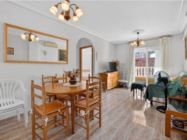 2 makuuhuone Huoneisto myytävänä paikassa Playa de los Locos, Torrevieja mukana 
autotalli - 149 900 € (Ref: 9868499)