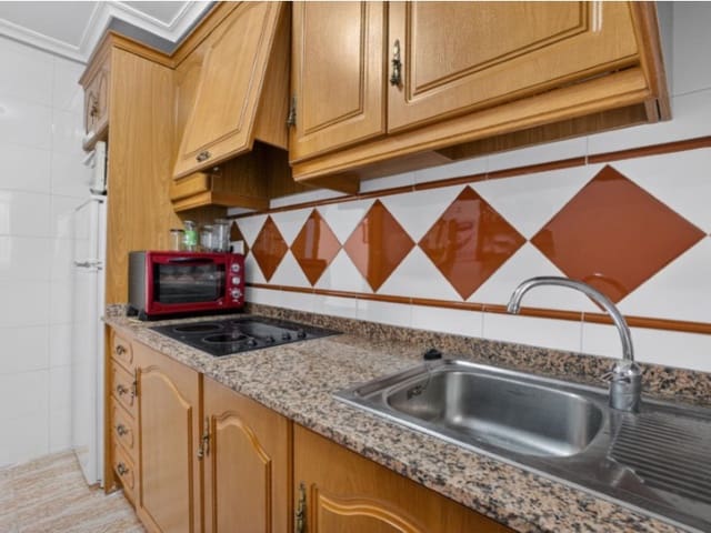 2 makuuhuone Huoneisto myytävänä paikassa Playa de los Locos, Torrevieja mukana 
autotalli - 149 900 € (Ref: 9868499)