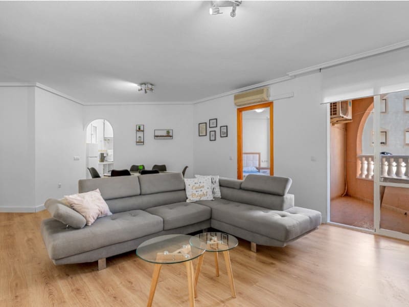 3 soverom Leilighet til salgs i Torrevieja med svømmebasseng - € 169 000 (Ref: 9868500)