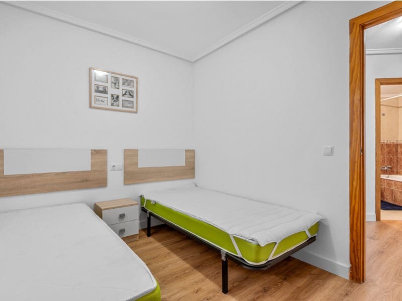 3 soverom Leilighet til salgs i Torrevieja med svømmebasseng - € 169 000 (Ref: 9868500)