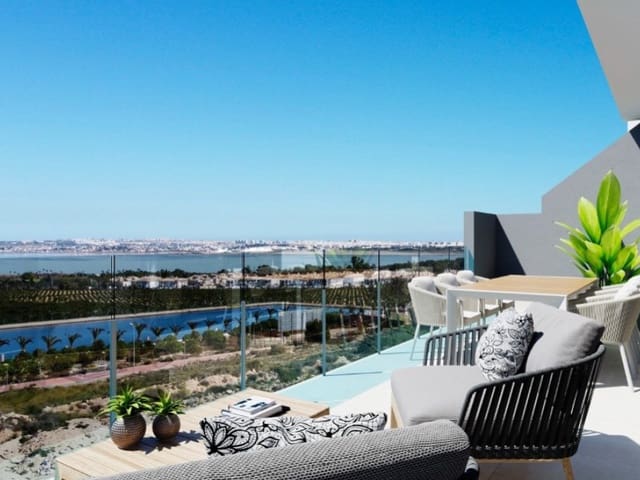 Bungalow de 2 habitaciones en Los Balcones - Los Altos, Torrevieja en venta con piscina - 330.000 € (Ref: 9868502)