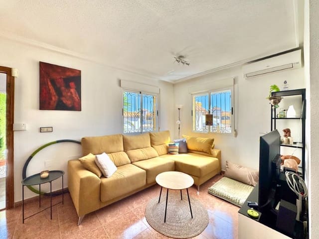 3 sypialnia Dom na sprzedaż w Los Balcones - Los Altos, Orihuela z basenem - 240 000 € (Ref: 9876027)