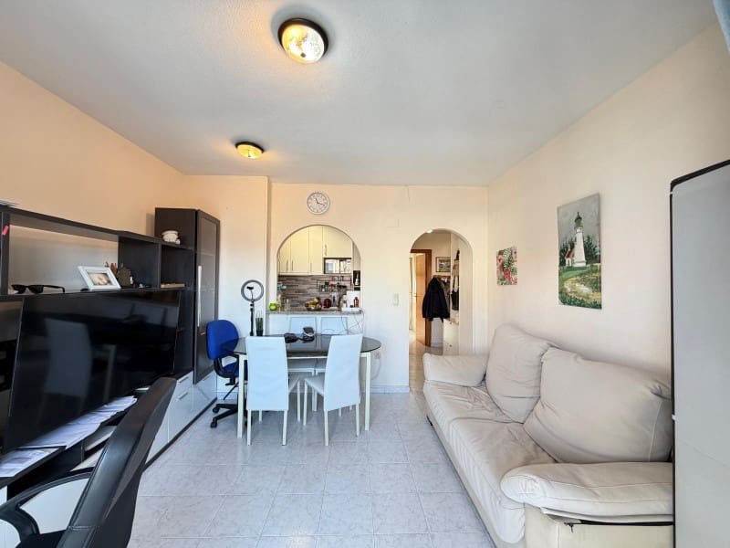 1 makuuhuone Kattohuoneisto myytävänä paikassa Torrevieja - 126 000 € (Ref: 9876028)