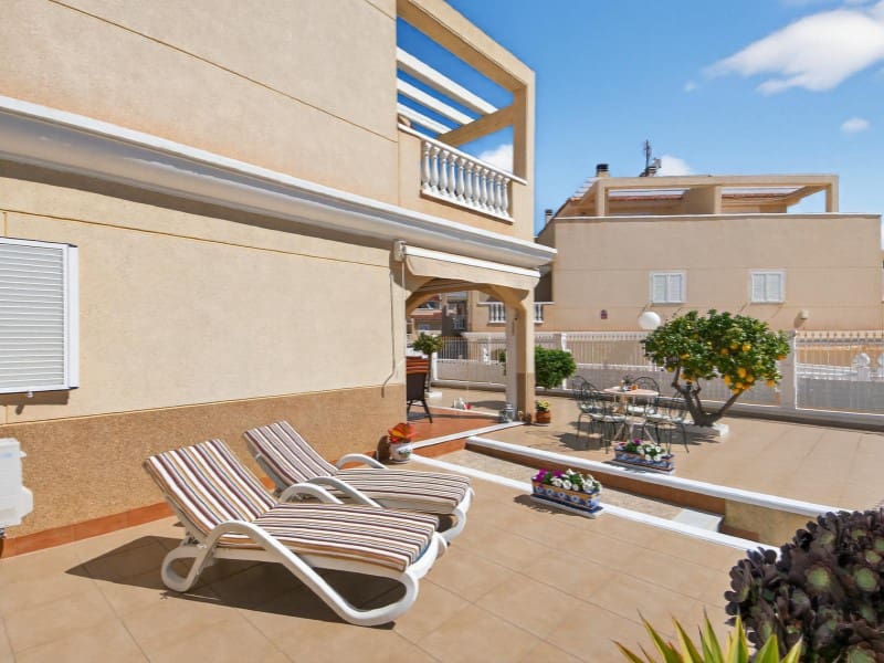 2 bedroom Townhouse for sale in Playa Flamenca with garage - € 299,000 (Ref: 9878444)