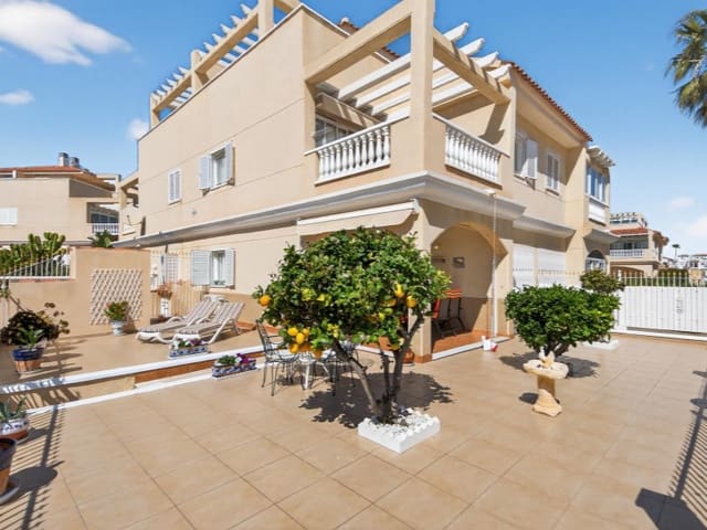2 soveværelse Byhus til salg i Playa Flamenca, Orihuela med garage - € 299.000 (Ref: 9878444)