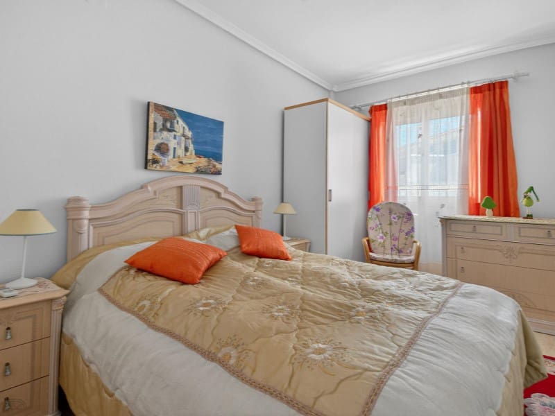 2 bedroom Townhouse for sale in Playa Flamenca with garage - € 299,000 (Ref: 9878444)