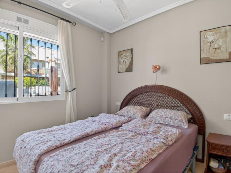 3 chambre Maison de Ville à vendre à Torrevieja - 219 000 € (Ref: 9878445)